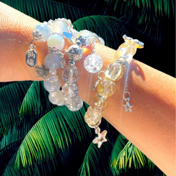 Accessories - 🩷 Beautiful Bead charm Bracelets💜✨Super cute✨ Super exclusive :) for fun